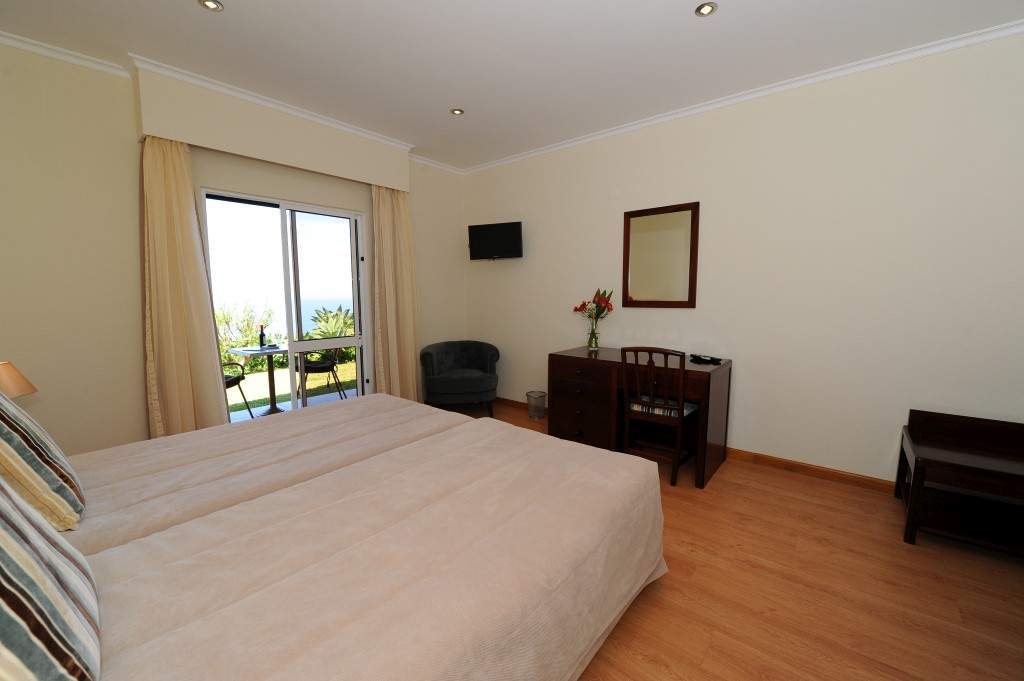 Bed and Breakfast Residencial FAROL Ponta do Pargo Exterior foto