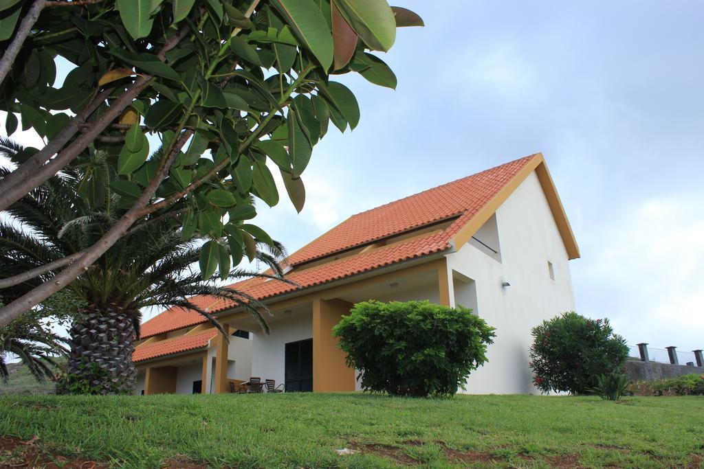 Bed and Breakfast Residencial FAROL Ponta do Pargo Exterior foto